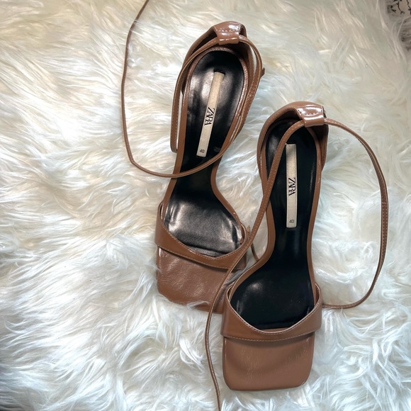 Zara Brown Tie Up Sandals - Picture 3 of 3